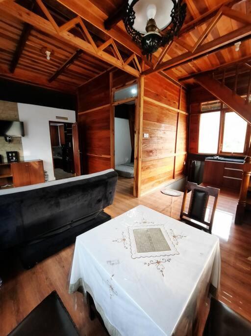 Villa As-Salam, Kadungora, Garut Kültér fotó